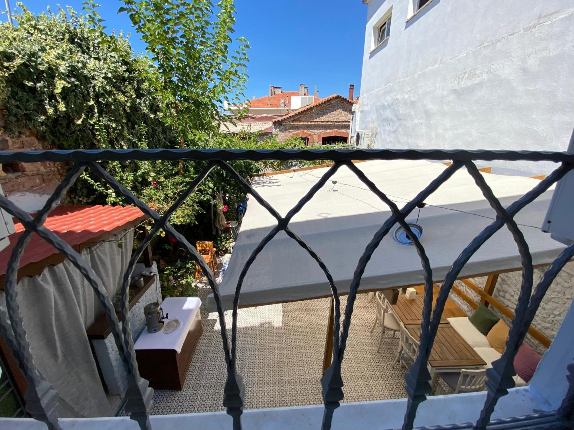 Macide Hanim Konagi Ayvalı Exterior foto