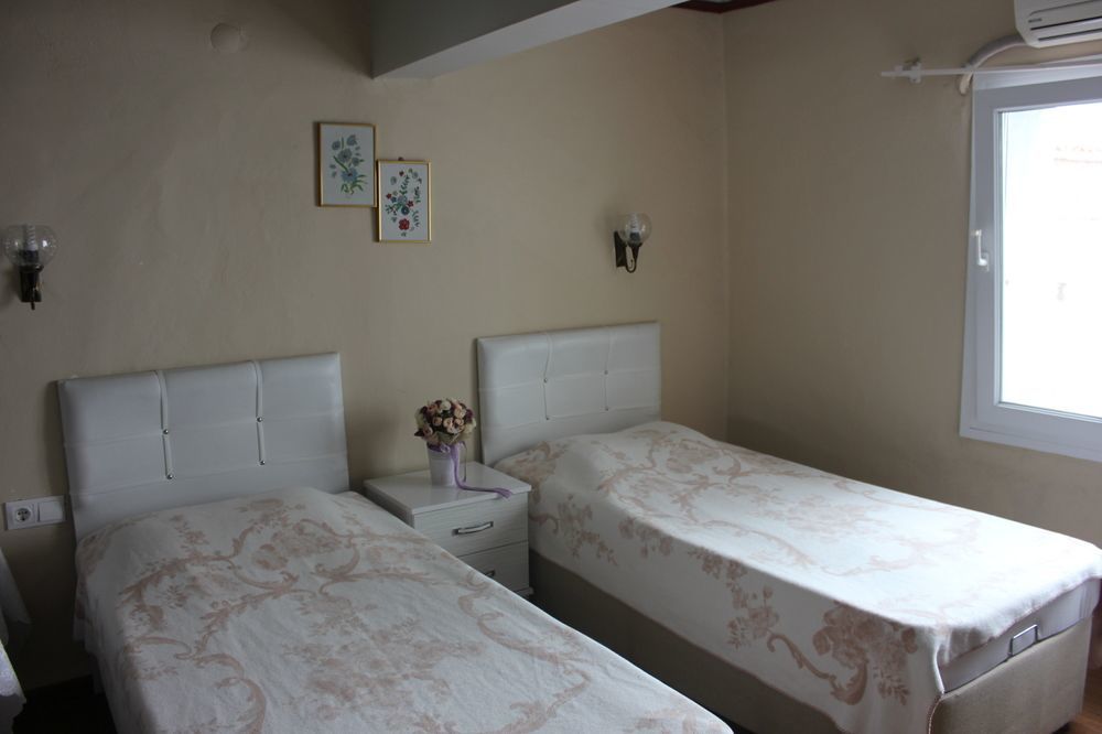 Macide Hanim Konagi Ayvalı Exterior foto